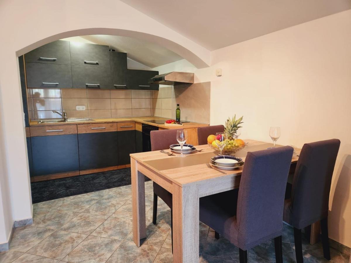 Apartments Pranjic With Pool Nova Vas  ภายนอก รูปภาพ