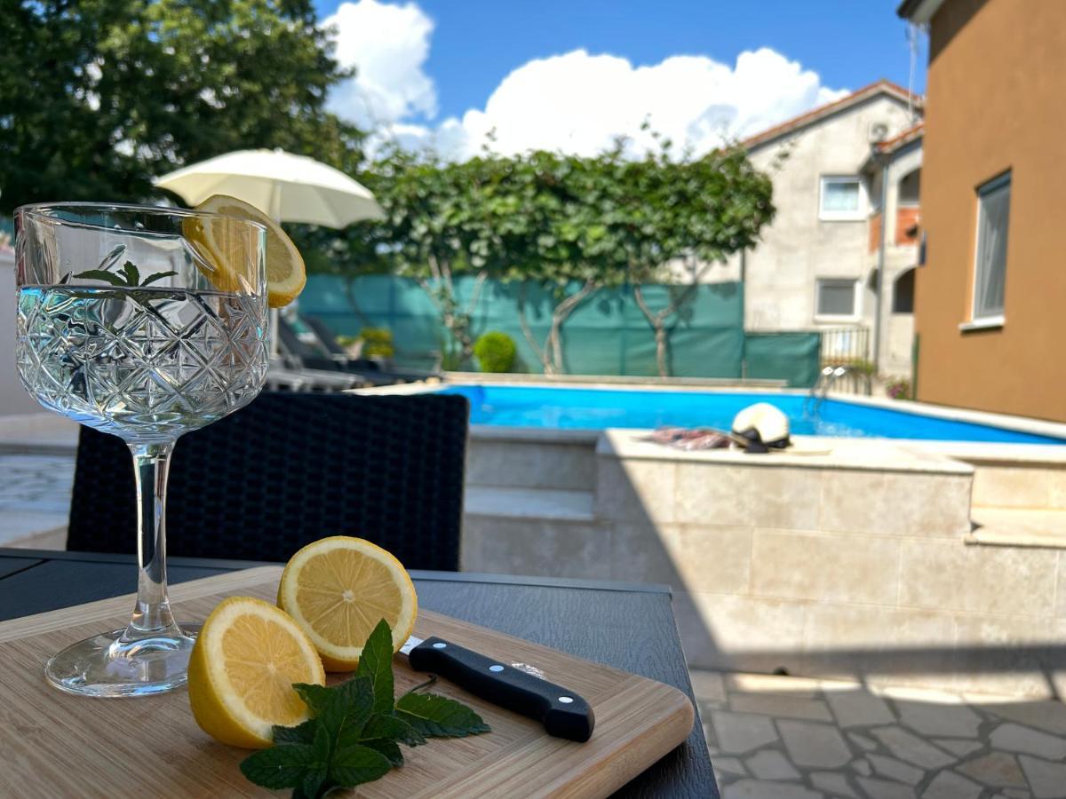 Apartments Pranjic With Pool Nova Vas  ภายนอก รูปภาพ